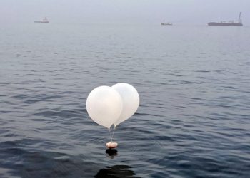 Kuzey Kore’den Güney’e dışkı dolu yüzlerce balon gönderildi