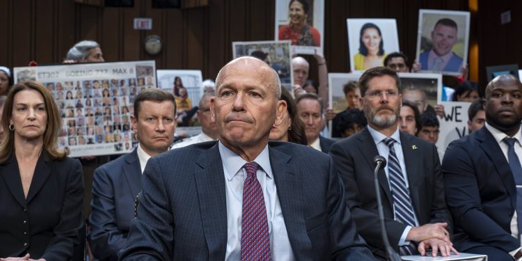 Boeing CEO’su Senato’da hesap verdi