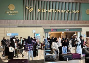 Bahreyn’den Rize-Artvin Havalimanı’na charter seferler başladı