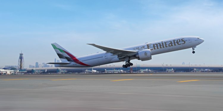 Emirates pilotları yakıt ve emisyonları nasıl azaltıyor?