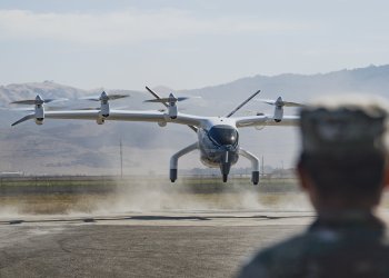 Archer, ilk Midnight’ı ABD Hava Kuvvetleri’ne teslim etti