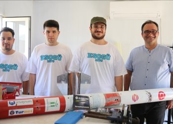 Mühendis adayı gençler roketleriyle TEKNOFEST’e hazırlanıyor