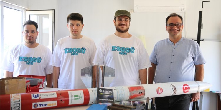 Mühendis adayı gençler roketleriyle TEKNOFEST’e hazırlanıyor