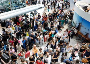 Bilgisayar sistemlerindeki geniş çaplı arıza uçuşları aksattı