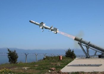 Seyir füzesi “Kara Atmaca” en uzun menzile uçtu