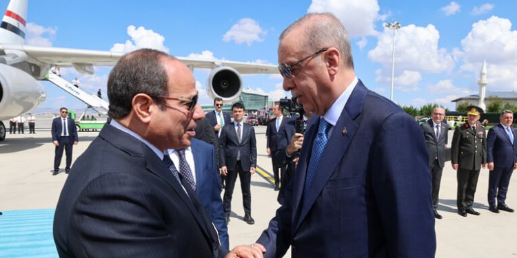 Sisi Türkiye’de HÜRJET Mısır’da!