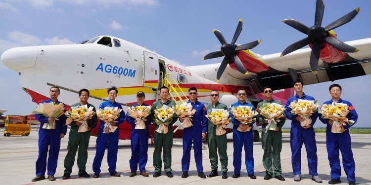 Çin’in dev amfibi uçağı AG600 ilk sertifikasyon testini geçti