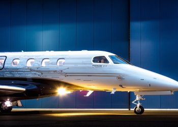 17 iş jetini 332 milyon dolara satın aldı