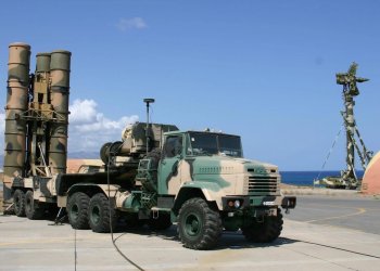 Komşu S-300’ü elden çıkarmayı planlıyor