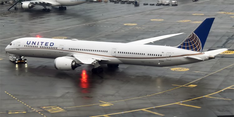 United uçağının iniş takımlarında ceset bulundu