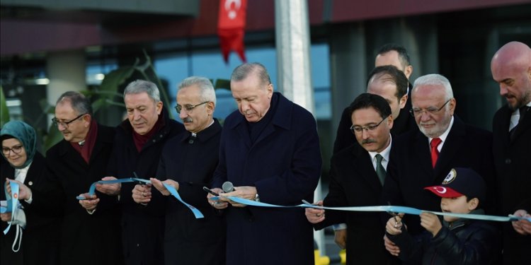 Erdoğan, Kayseri Havalimanı terminal binası açılışına katıldı