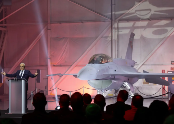 Bulgaristan ilk F-16 Block 70’i teslim aldı