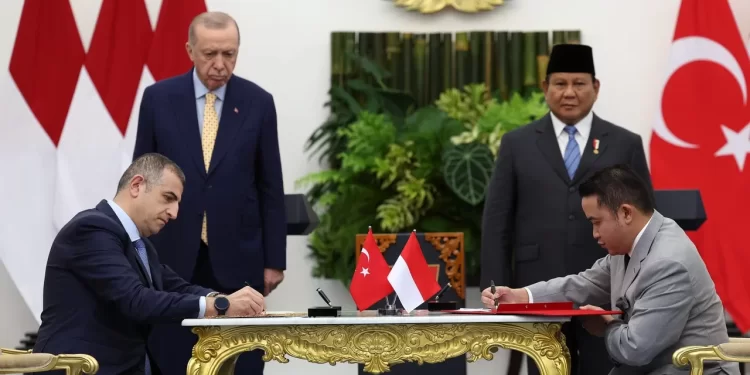 Baykar, TB3 ve AKINCI’yı Endonezya’da üretecek