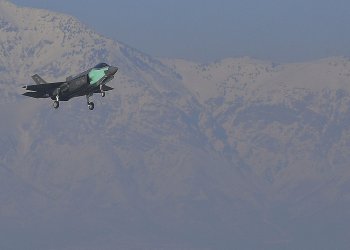 F-35’ler hasarlı uçak parçalarıyla restore ediliyor