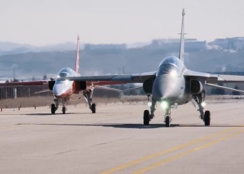 HÜRJET’ler havada: Türk ve İspanyol komutanlardan kol uçuşu