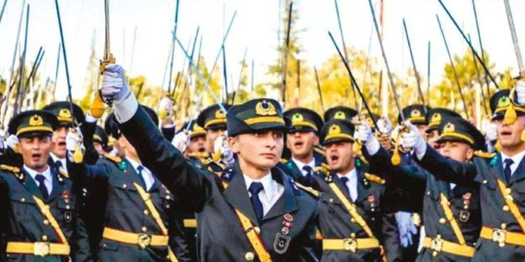 MSB’den Teğmenler için ihraç kararı