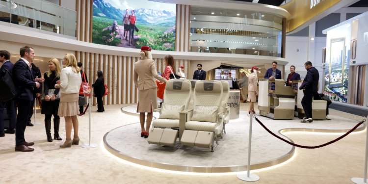 Berlin fuarında koltuk savaşları