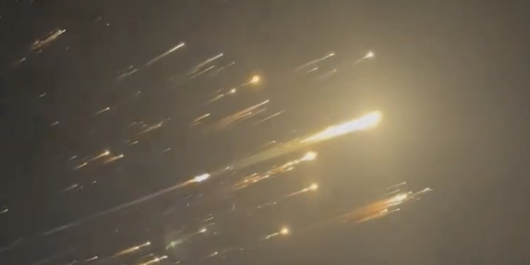 Starship 8. test uçuşunda yine parçalandı