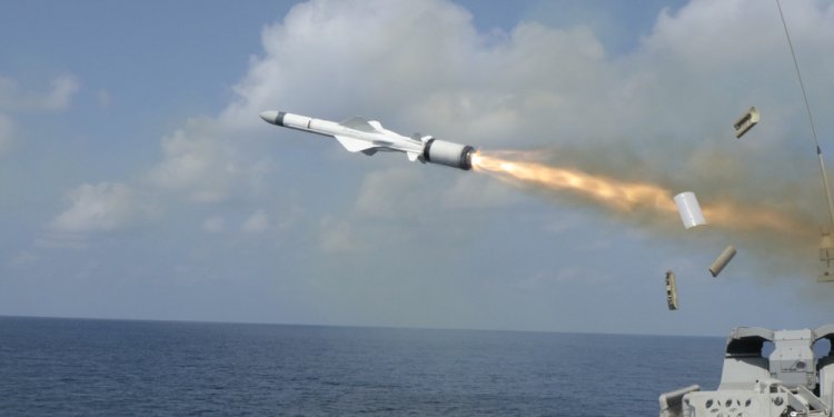 Yunanistan Fransa’dan gemisavar alıyor