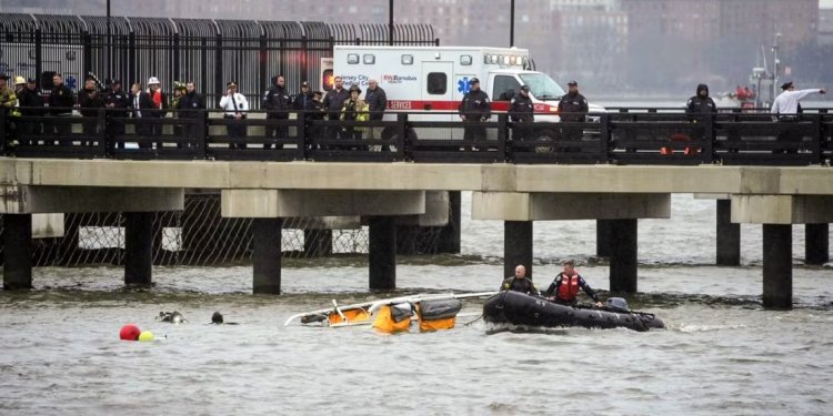 New York’ta turistik helikopter kazası: 3’ü çocuk 6 ölü