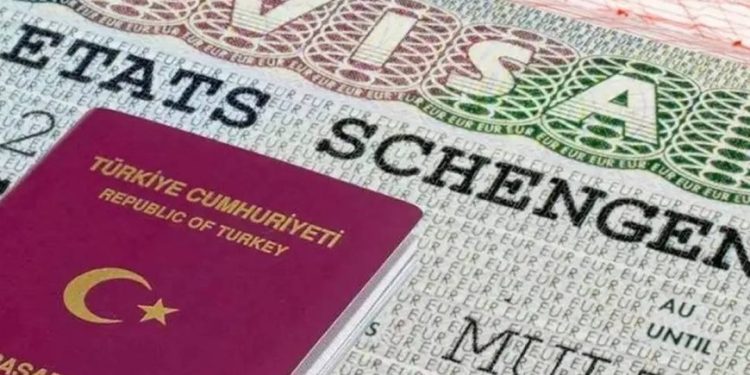 AP’den ülkelere, “Türkiye’ye vizeleri kolaylaştırın” çağrısı