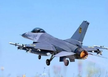 Ukrayna F-16’sı Rus hedeflerini vururken düştü!