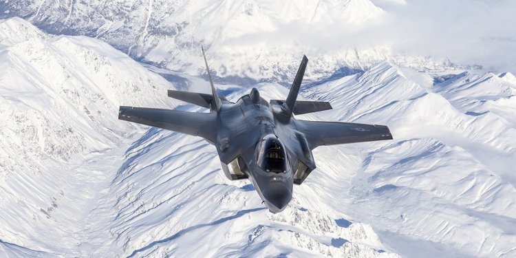 Kanada’da F-35 krizi: Maliyet şişti, riskler büyüyor