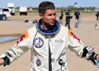 Rekortmen paraşütçü “Korkusuz Felix” hayatını kaybetti