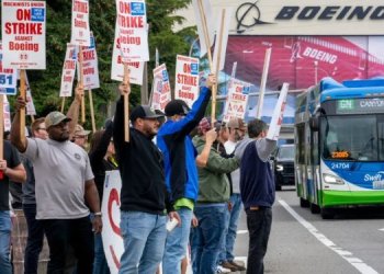 İşçiler reddetti, Boeing greve hazırlanıyor