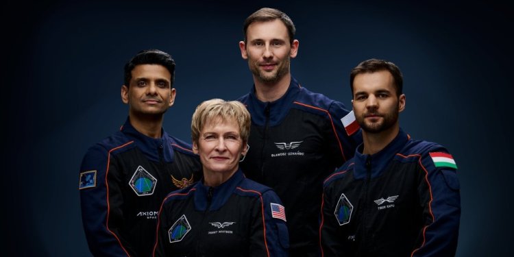 Rekor astronot Whitson’la 3 ülke uzaydan döndü!