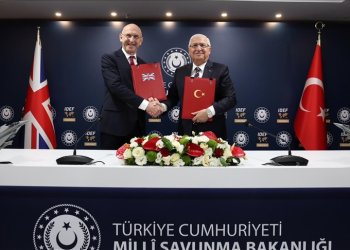 Türkiye Eurofighter için imzayı attı