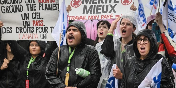 Air Canada’da maaş teklifi yüzde 99 oyla reddedildi