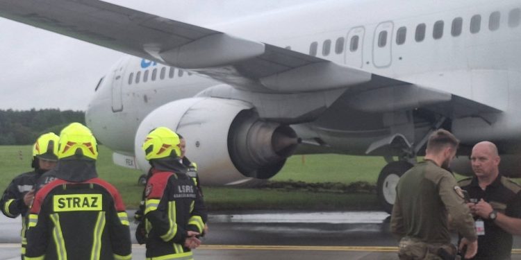 Antalya’dan kalktı, Polonya’da pistten çıktı