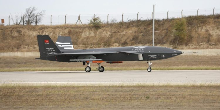 KIZILELMA, ASELSAN’ın TOLUN mühimmatıyla uçtu