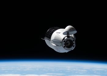 SpaceX’in Dragon kapsülü ISS yörüngesini düzeltti