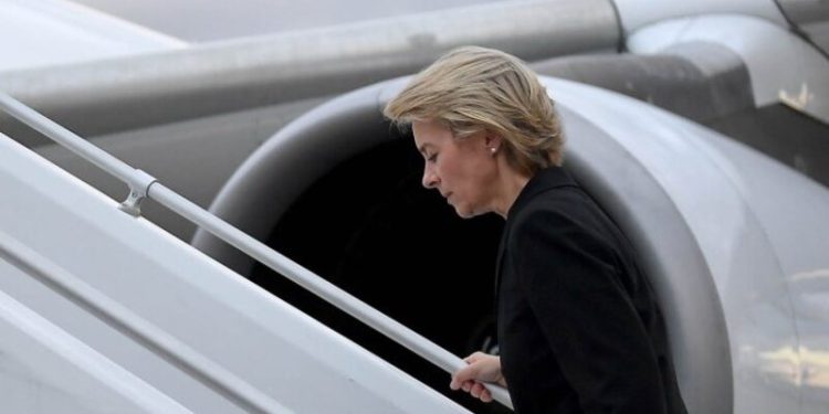 AB Komisyonu Başkanı’nın uçağına GPS müdahalesi