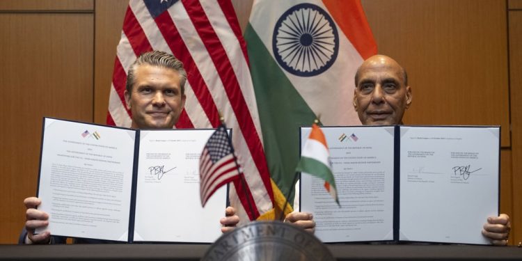 ABD ve Hindistan’dan 10 yıllık savunma anlaşması