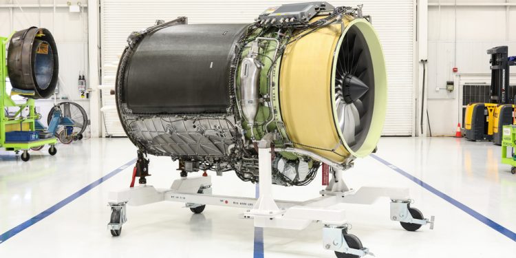 GE, 500. motor sevki öncesi Global 8000’e teslimat yaptı
