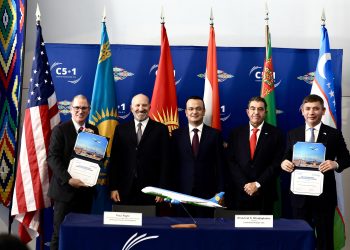 Uzbekistan Airways’in 787 Dreamliner siparişi kesinleşti