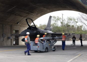 Tayvan, geciken F-16 teslimatlarını hızlandırmak istiyor