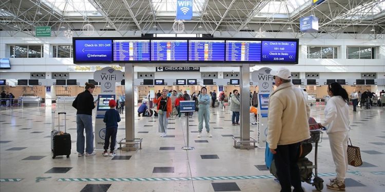 TAV, 10 ayda 100 milyon yolcu sınırına dayandı