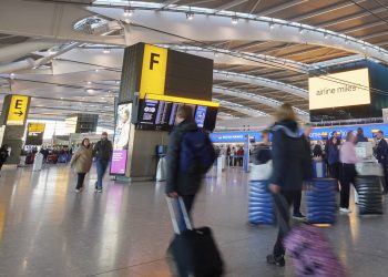 Küresel yolcu talebi %6,6 arttı; hava kargo 8 aydır büyüyor