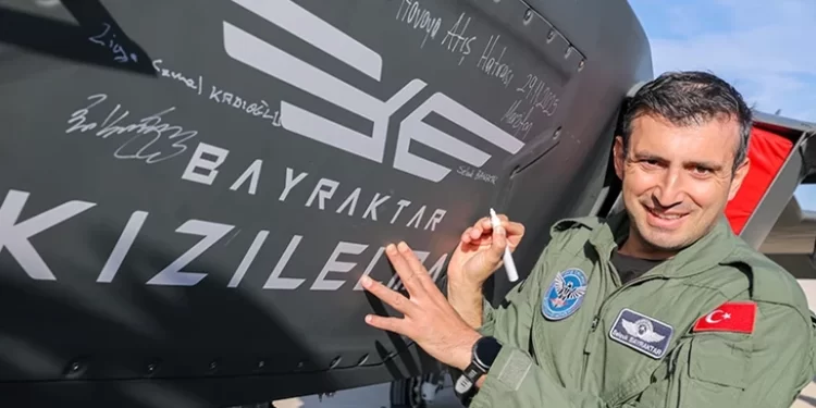 Yabancı basında KIZILELMA için şaşkınlık övgüleri!