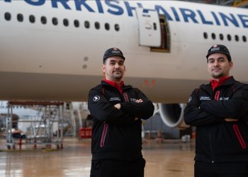 Anne karnından THY’ye uzanan yol: İkiz kardeşlerin havacılık hikâyesi