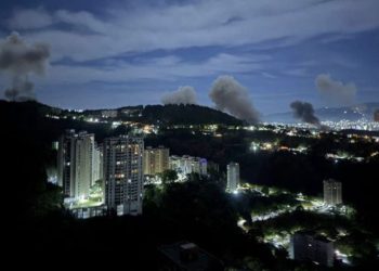 Venezuela’nın başkenti Caracas’ta patlama sesleri duyuldu!