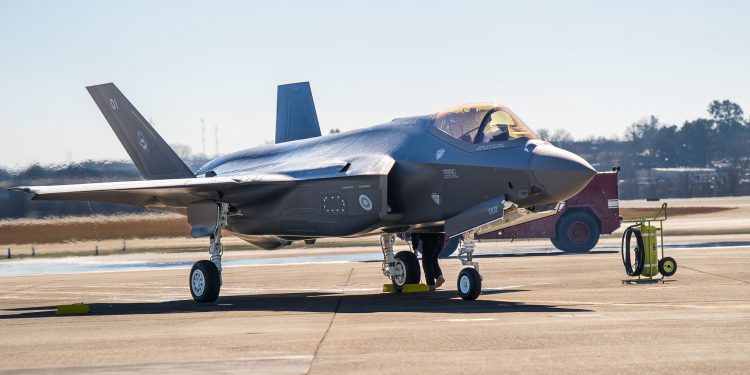 Finlandiya, F-35 sayfasını açtı