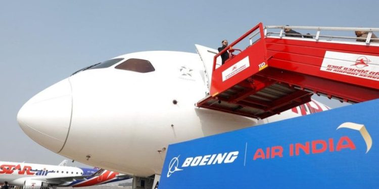 Hindistan’dan Boeing 787 kararı: Yakıt anahtarları tasarıma uygun