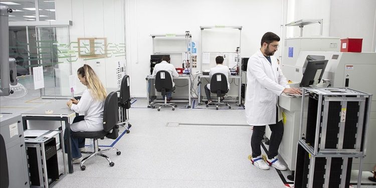 Akademi-sanayi ilişkisini yeniden düşünmek: Kısa vadeli iş birliğinden uzun soluklu ortaklığa