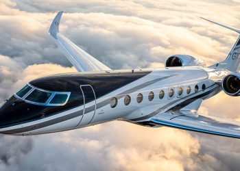 Fabrikadan çıktı… 80 milyon dolarlık jet İstanbul’a indi: Sahibi kim?