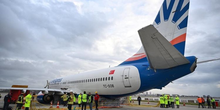 SunExpress’te neler oluyor? 6 uçak yerde, açıklama yok!